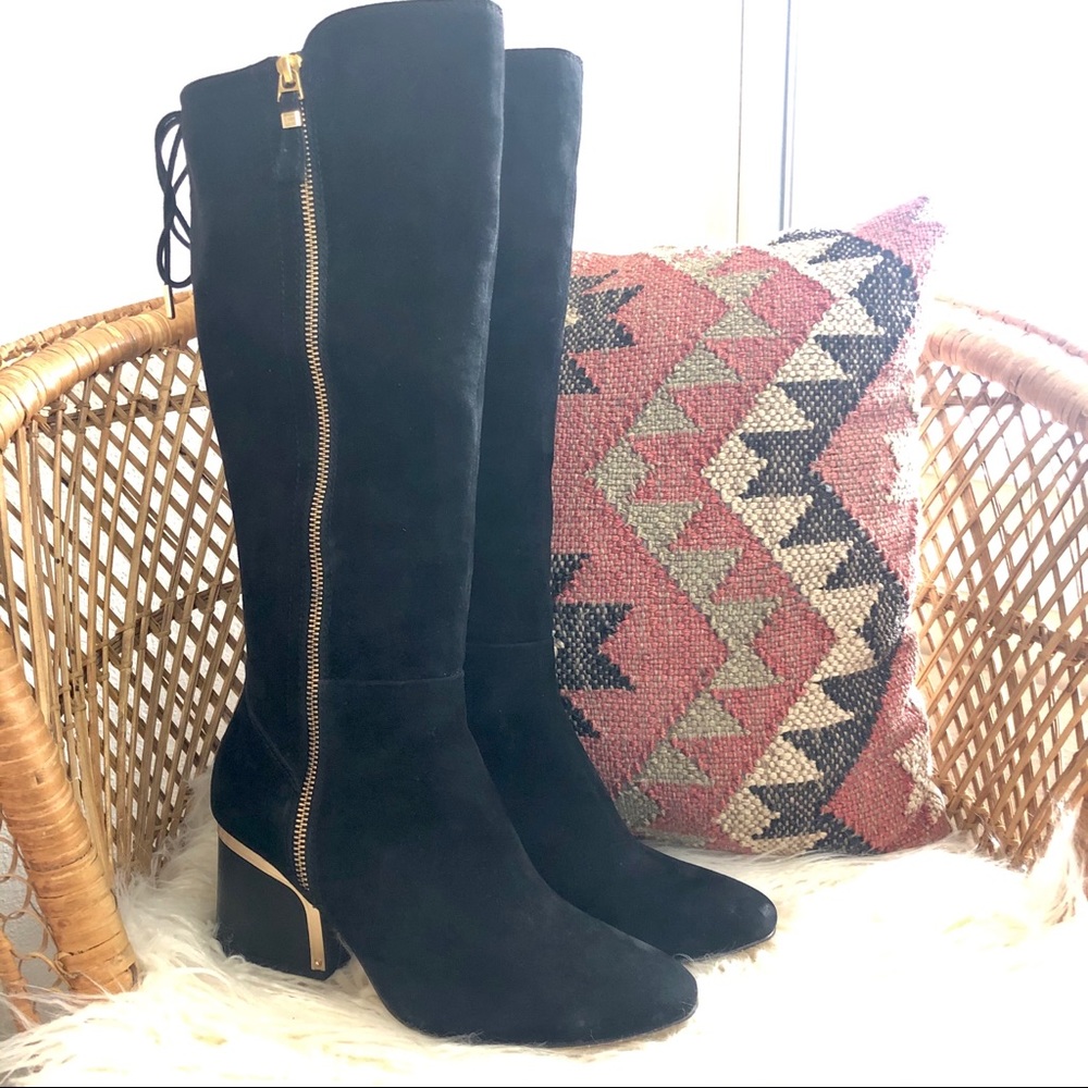 Latigo Pearla Black Suede Boots